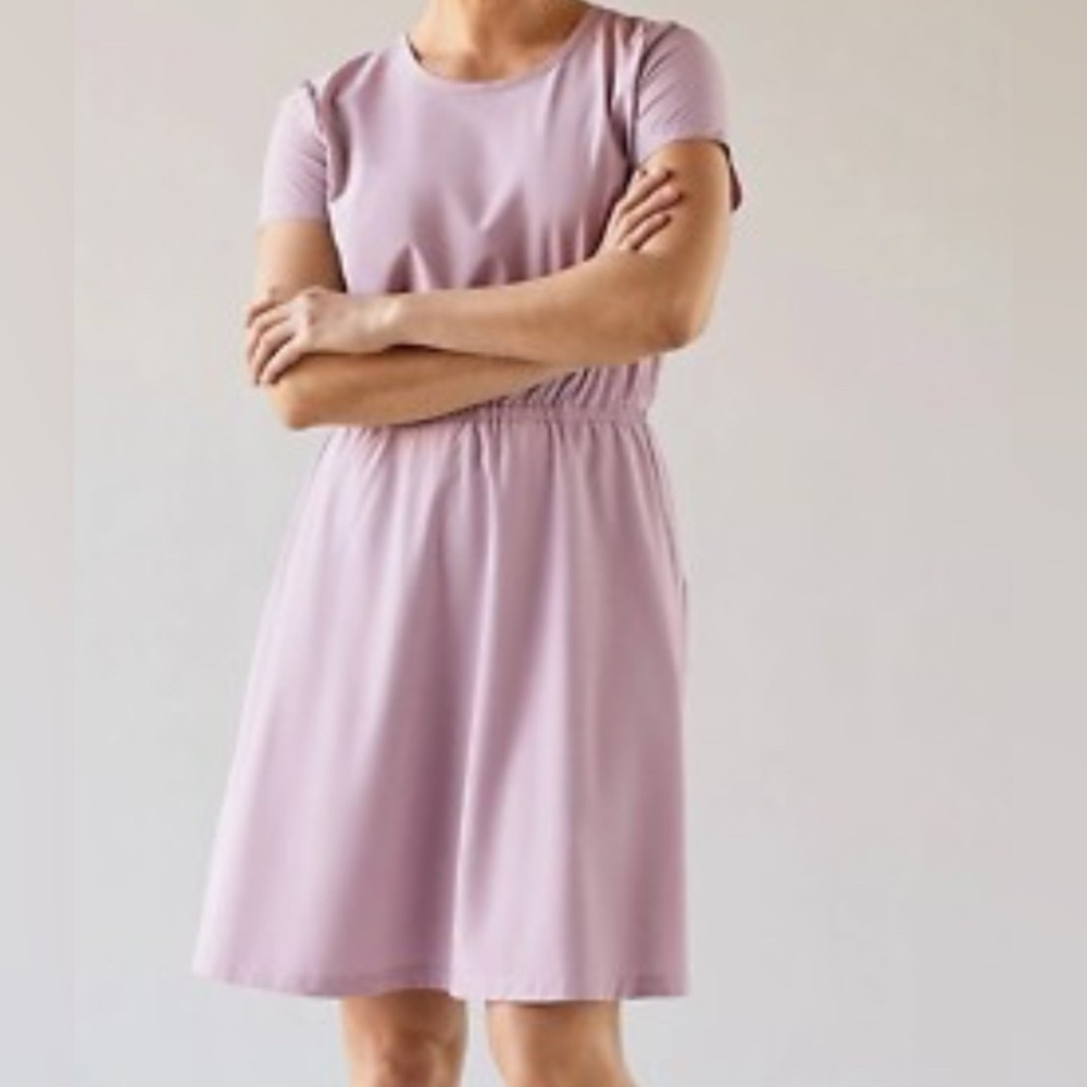 Duluth Trading Flexcellence Dress in Lilac Size Small